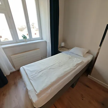 Flat In Zizkov -101- * Praga