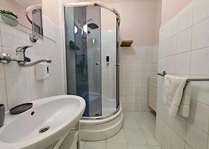 Lägenhet Flat In Zizkov -101- Prag