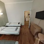 Flat In Zizkov -101- Praga